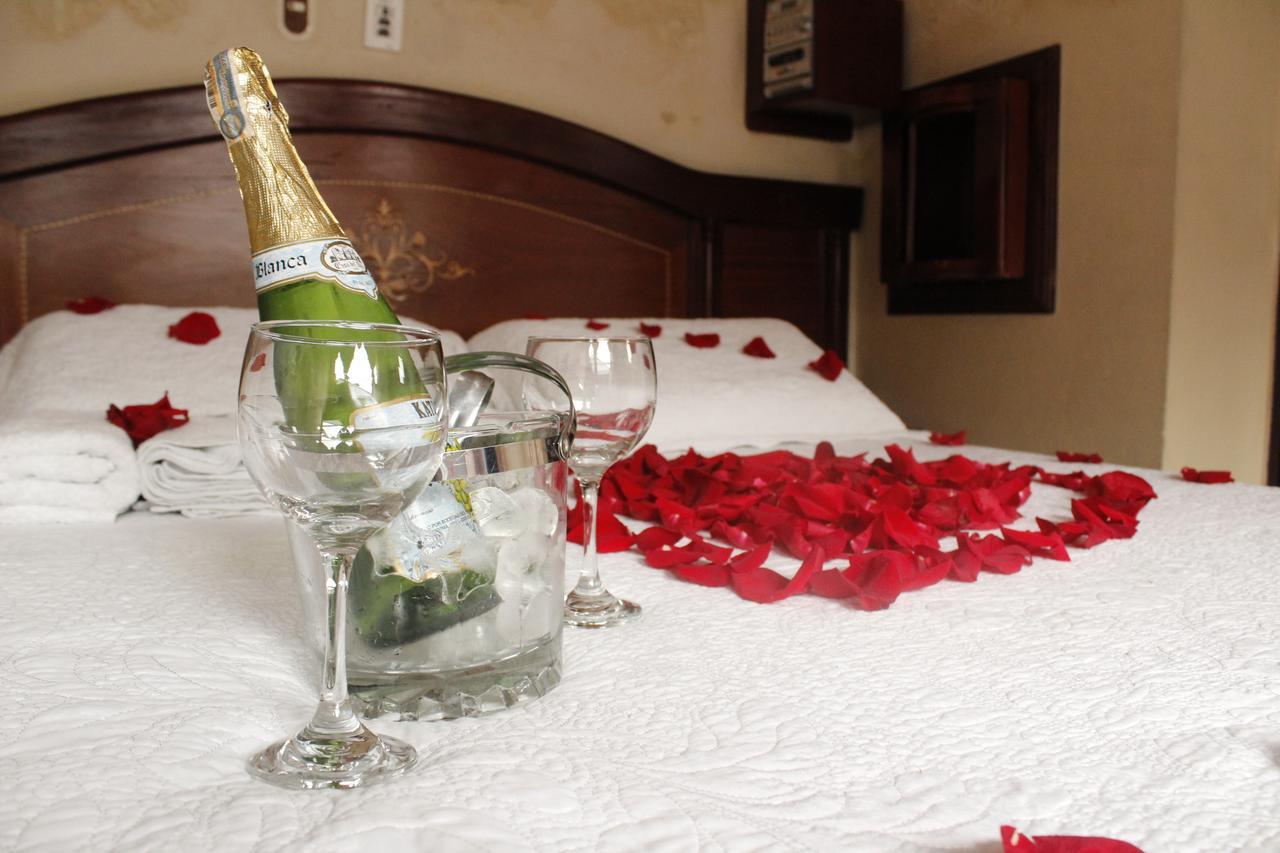 بوغوتا Motel Piramides De Cristal المظهر الخارجي الصورة