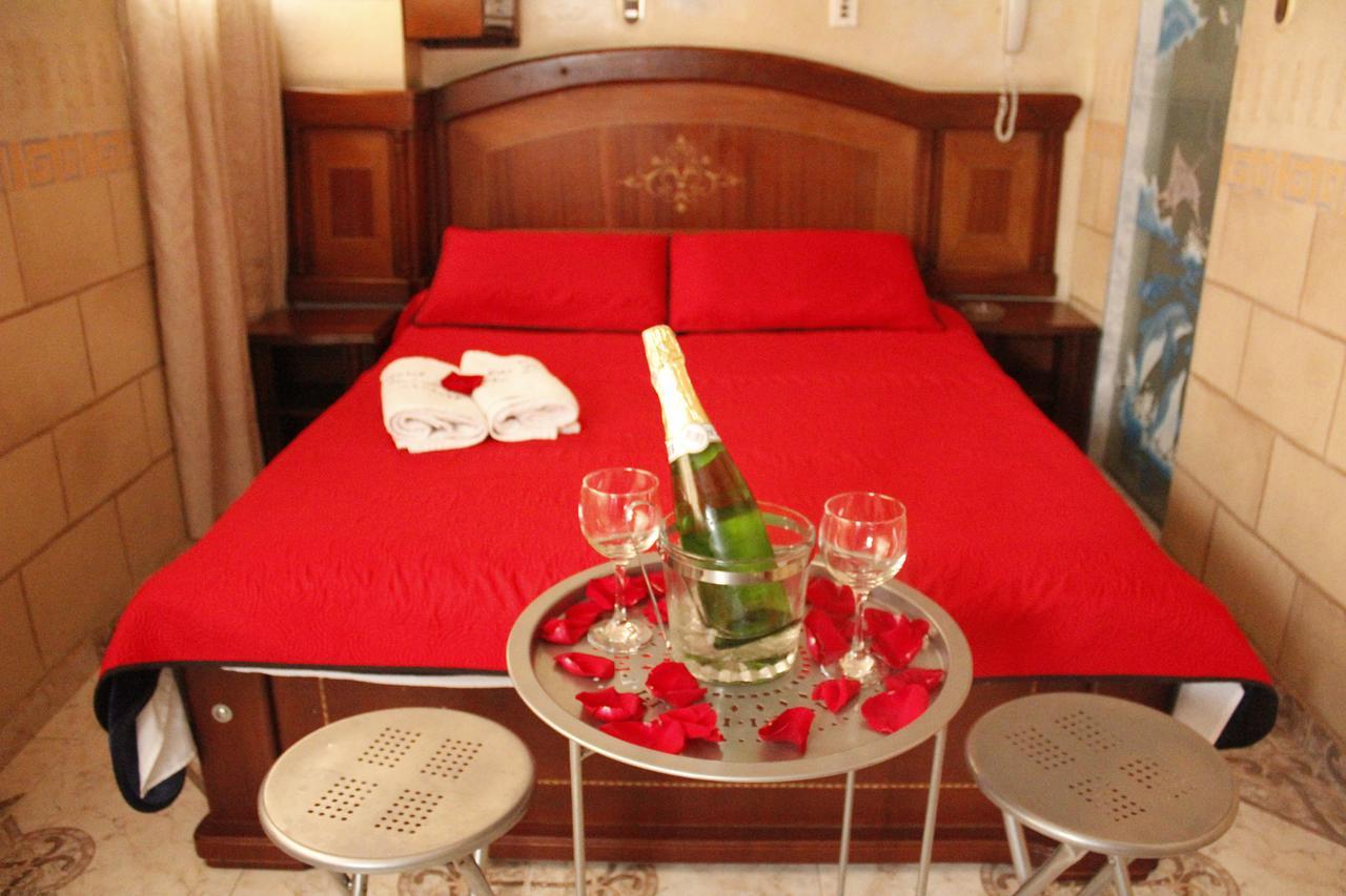 بوغوتا Motel Piramides De Cristal المظهر الخارجي الصورة