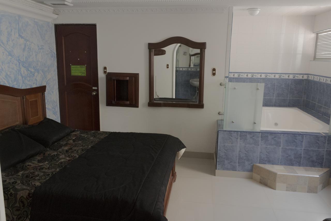 بوغوتا Motel Piramides De Cristal المظهر الخارجي الصورة
