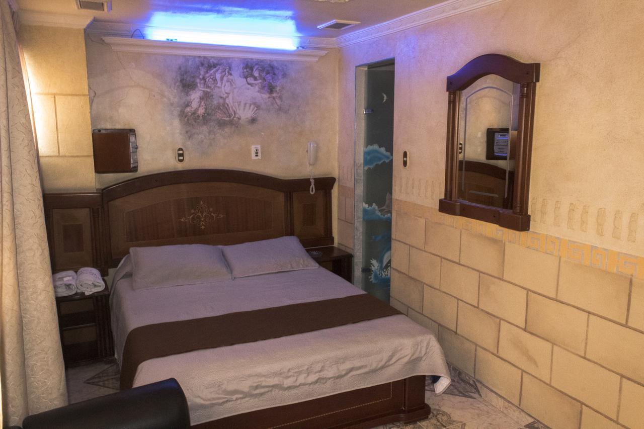 بوغوتا Motel Piramides De Cristal المظهر الخارجي الصورة